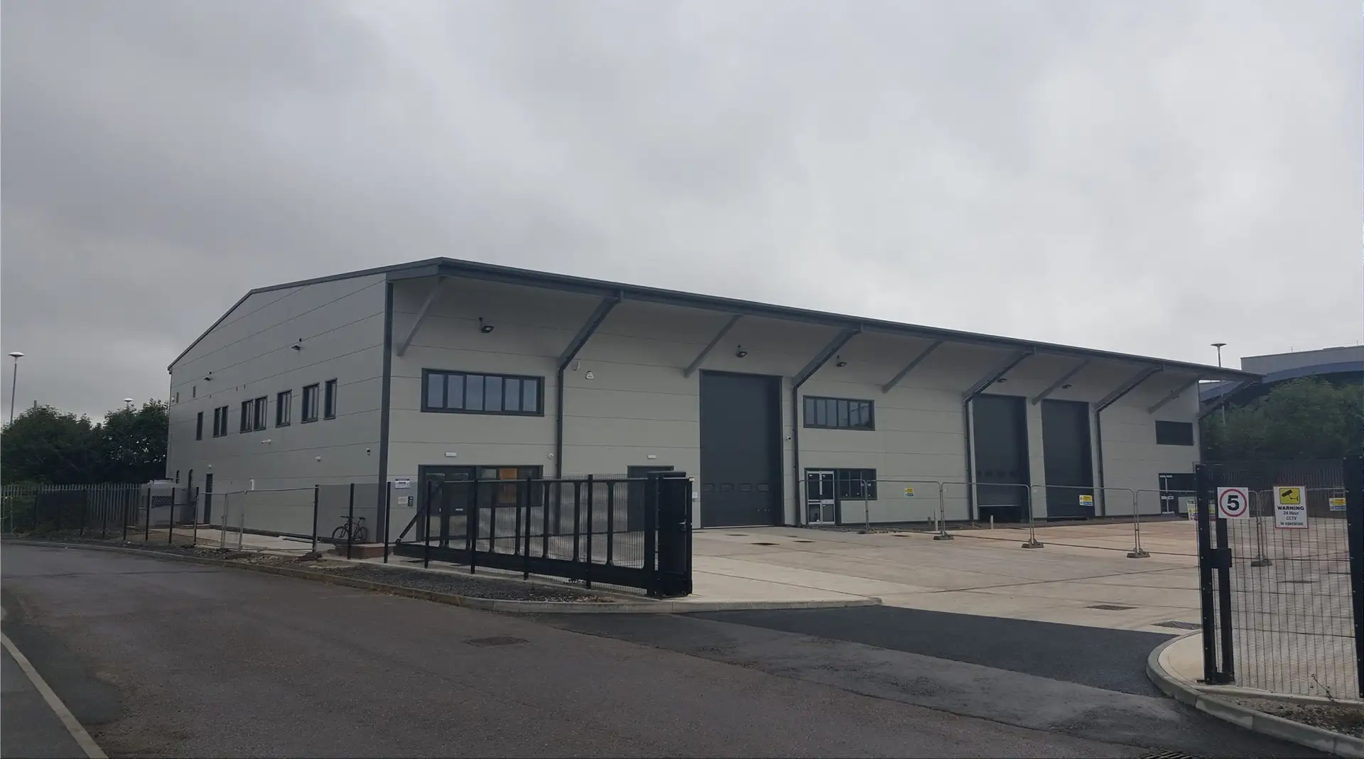 New build cladding on a commercial unit